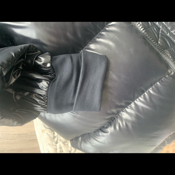 Aritzia Superpuff Mid Hi-Gloss - Picture 3 of 4